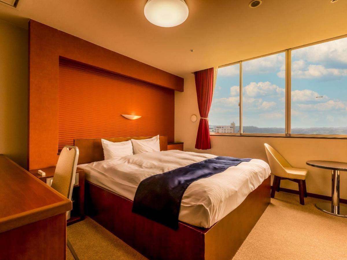 Ooedo Onsen Monogatari Yamashiro Saichoraku Hotel Кага Екстериор снимка