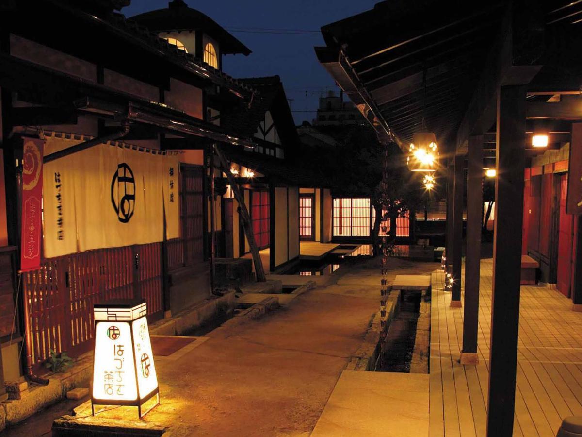 Ooedo Onsen Monogatari Yamashiro Saichoraku Hotel Кага Екстериор снимка