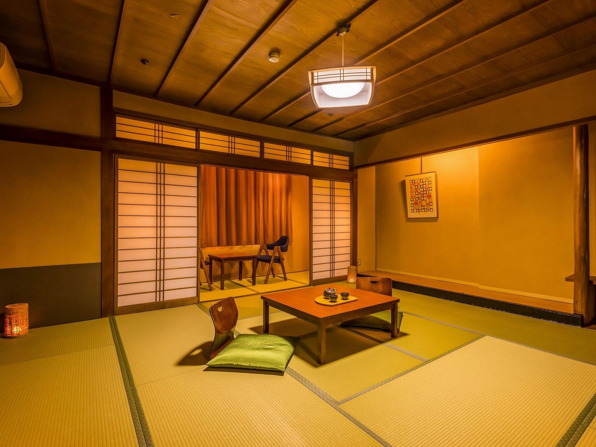 Ooedo Onsen Monogatari Yamashiro Saichoraku Hotel Кага Екстериор снимка