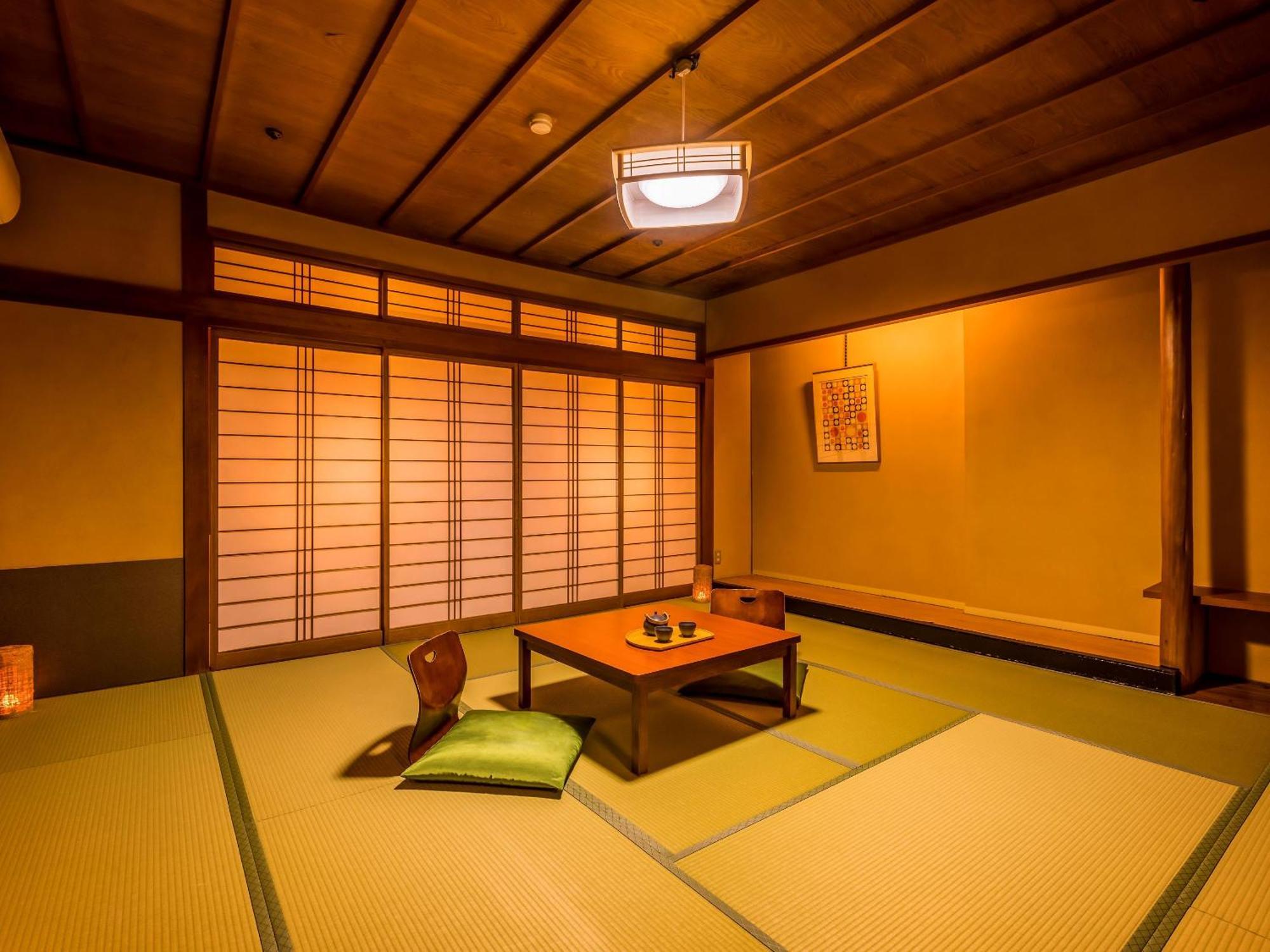 Ooedo Onsen Monogatari Yamashiro Saichoraku Hotel Кага Стая снимка