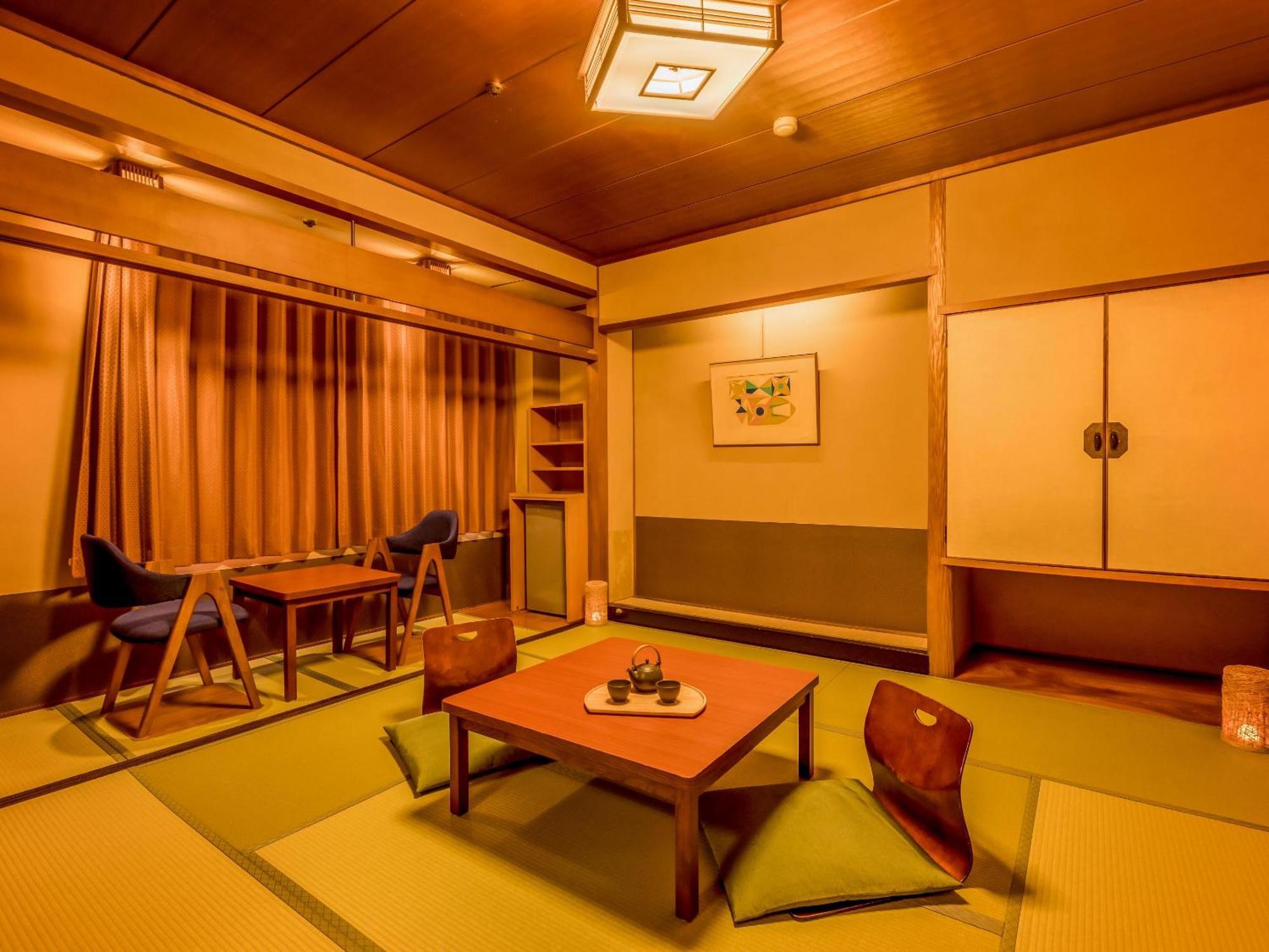 Ooedo Onsen Monogatari Yamashiro Saichoraku Hotel Кага Стая снимка